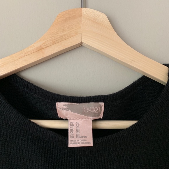 {Forever 21} Long Black & White Knit Sweater - Picture 3 of 5